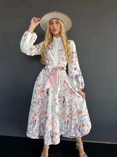 שמלת מילאנה לבנה ארוכה