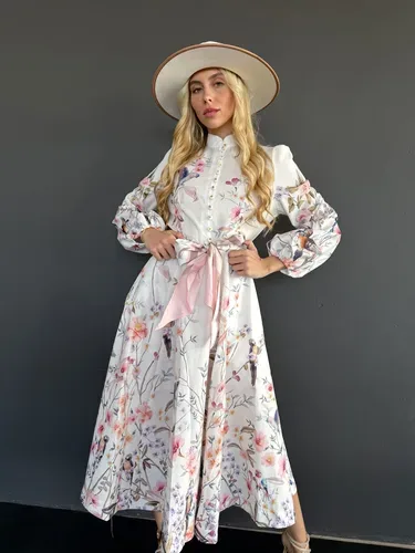 שמלת מילאנה לבנה ארוכה