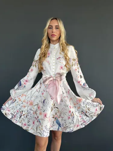 שמלת מילאנה לבנה קצרה